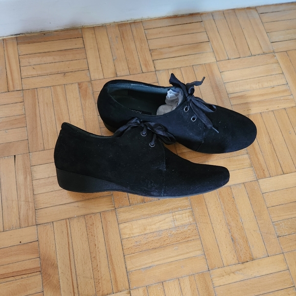 HAPPY FAMILY Genuine Suede Women Boots Size 8.5 - Picture 3 of 5
